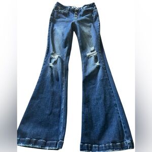 KANCAN JEANS. SIZE 11.